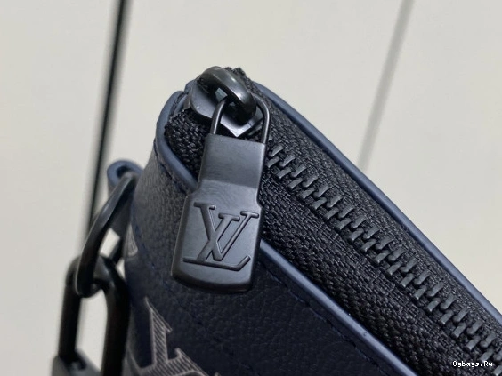 VUITTON POCHETTE TO-GO-30*21.5*2cm LOUIS 0519